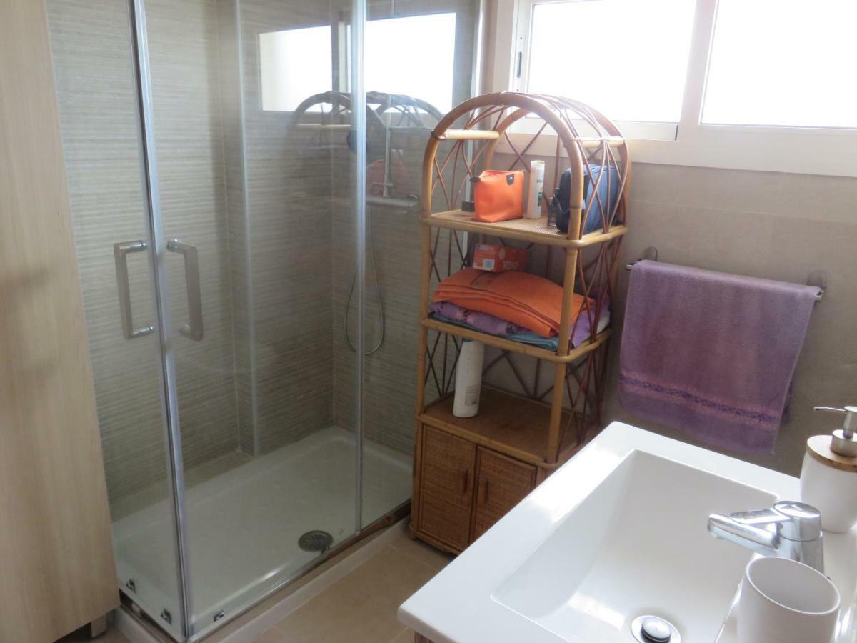 Апартаменты Apartamento Carihuela Playa Торремолинос Экстерьер фото
