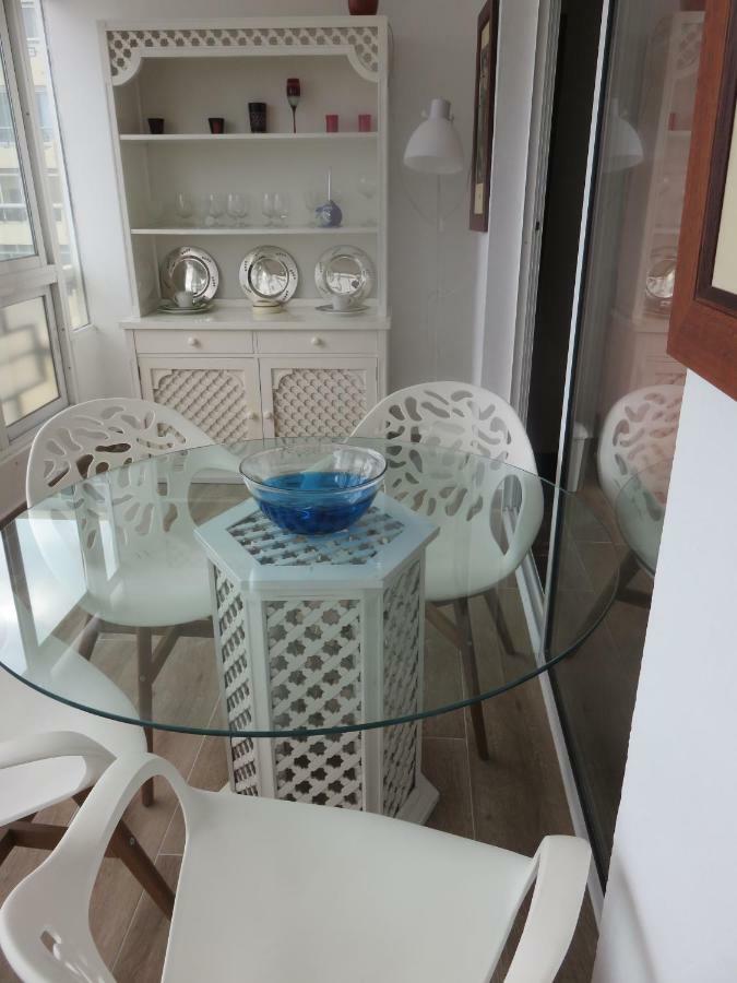 Апартаменты Apartamento Carihuela Playa Торремолинос Экстерьер фото