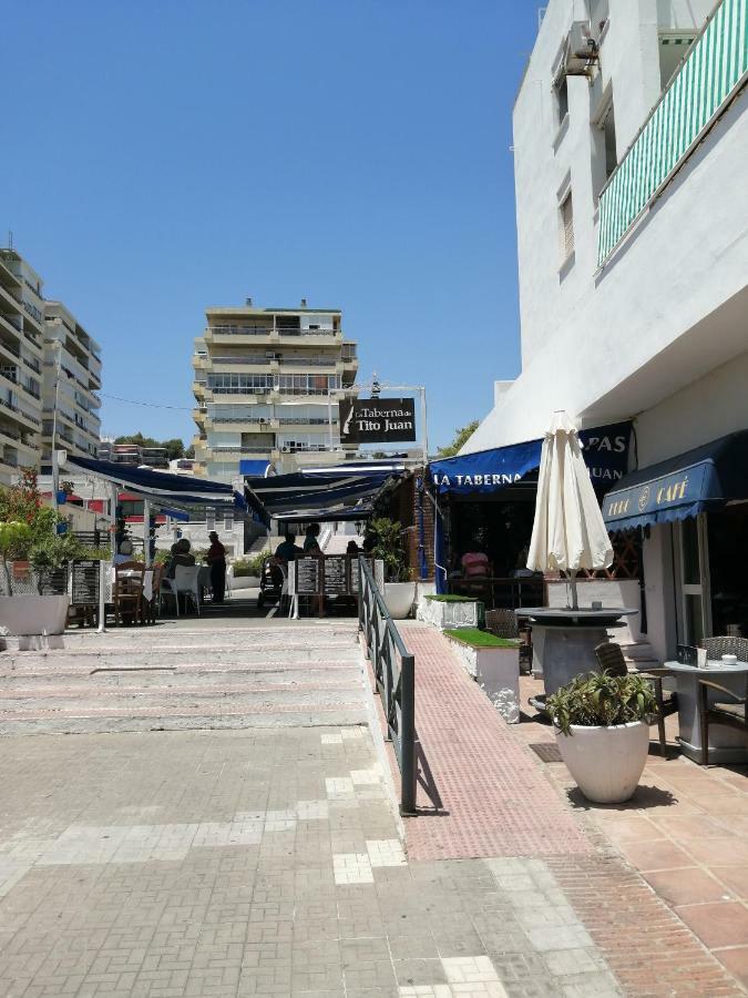 Апартаменты Apartamento Carihuela Playa Торремолинос Экстерьер фото